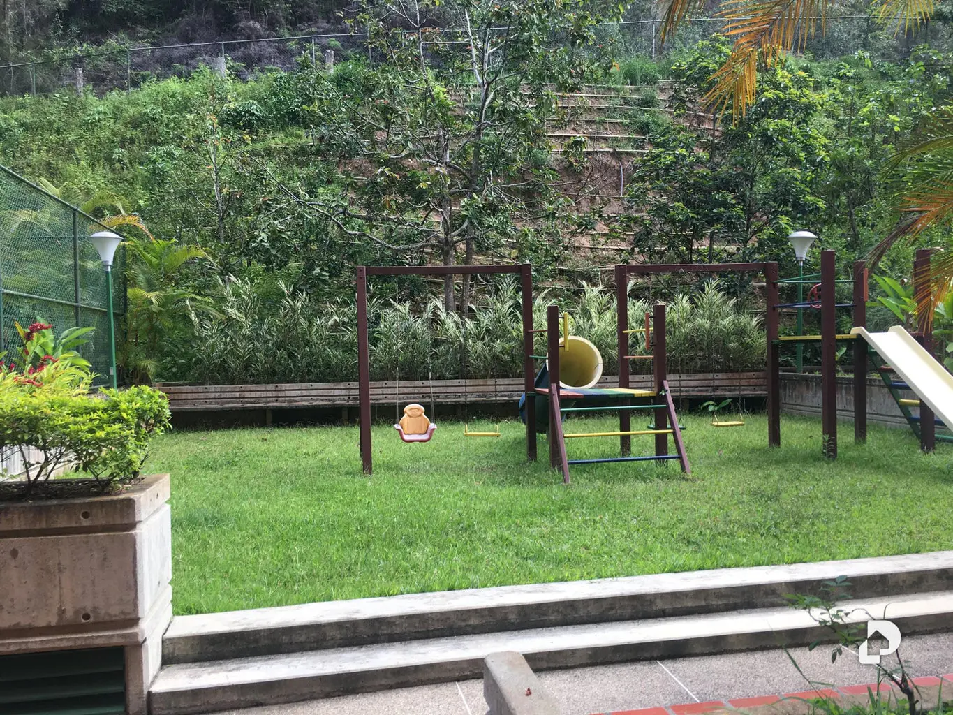 Apartamento en Lomas de La Lagunita, Caracas – 28