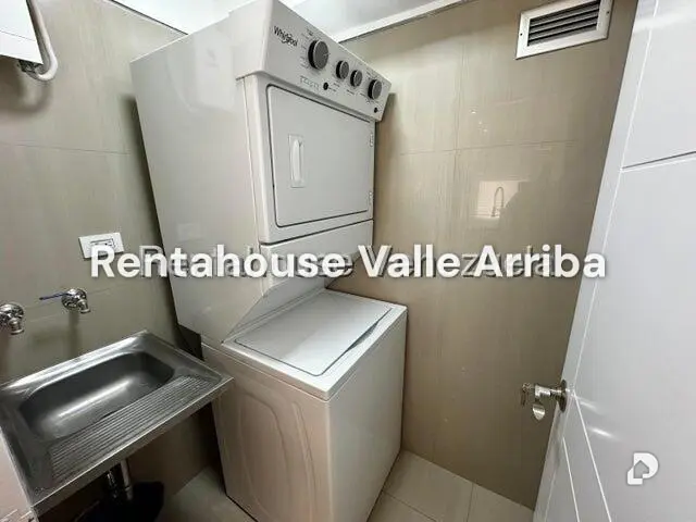 Apartment in El Rosal, Caracas – 9