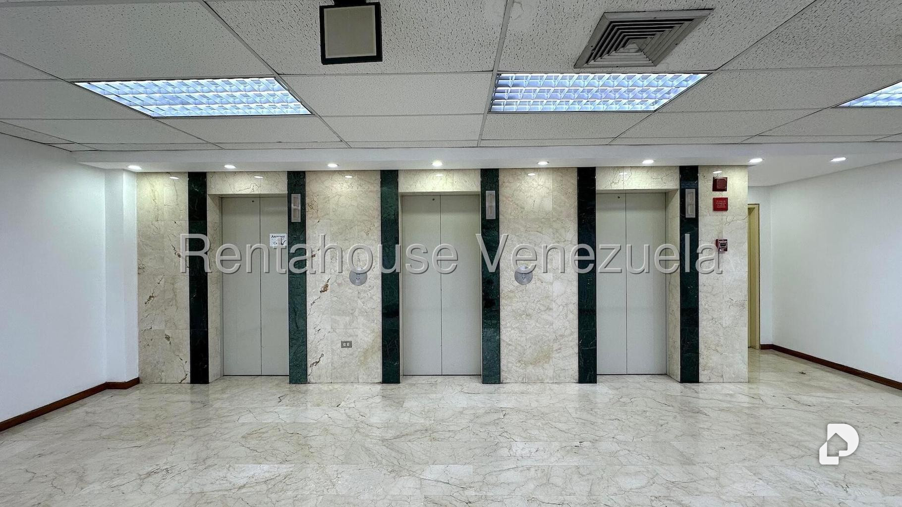 Local comercial en Vizcaya, Caracas – 30