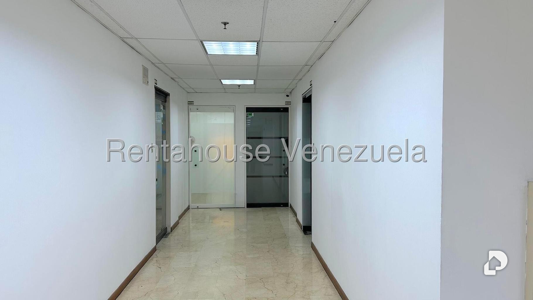 Local comercial en Vizcaya, Caracas – 5