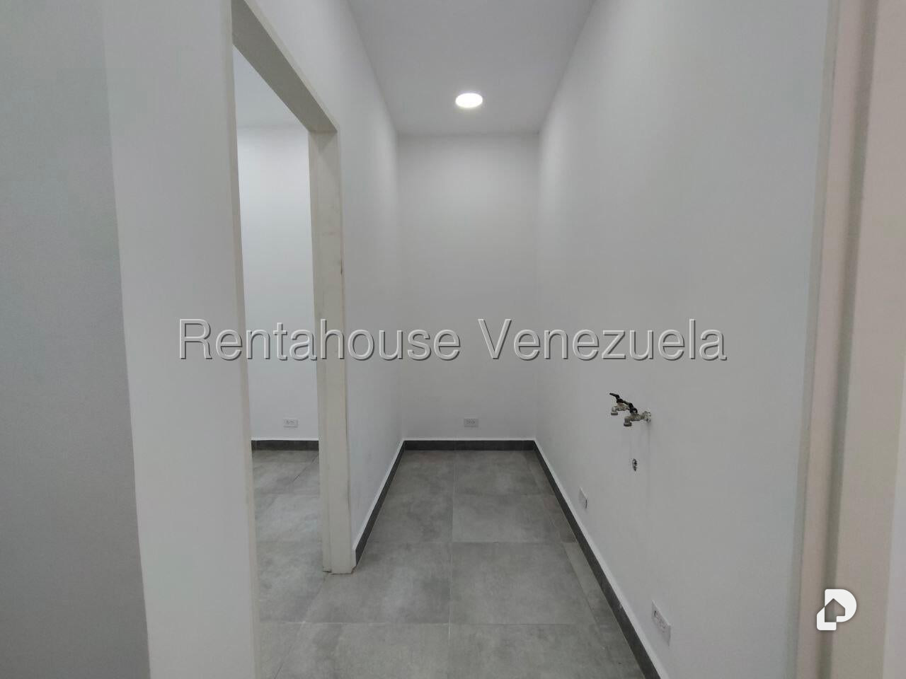 Casa en Colinas de Bello Monte, Caracas – 30