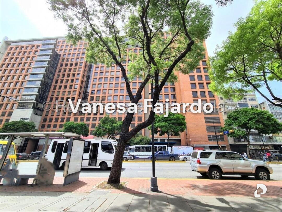 Office in Chacao, Caracas – 2