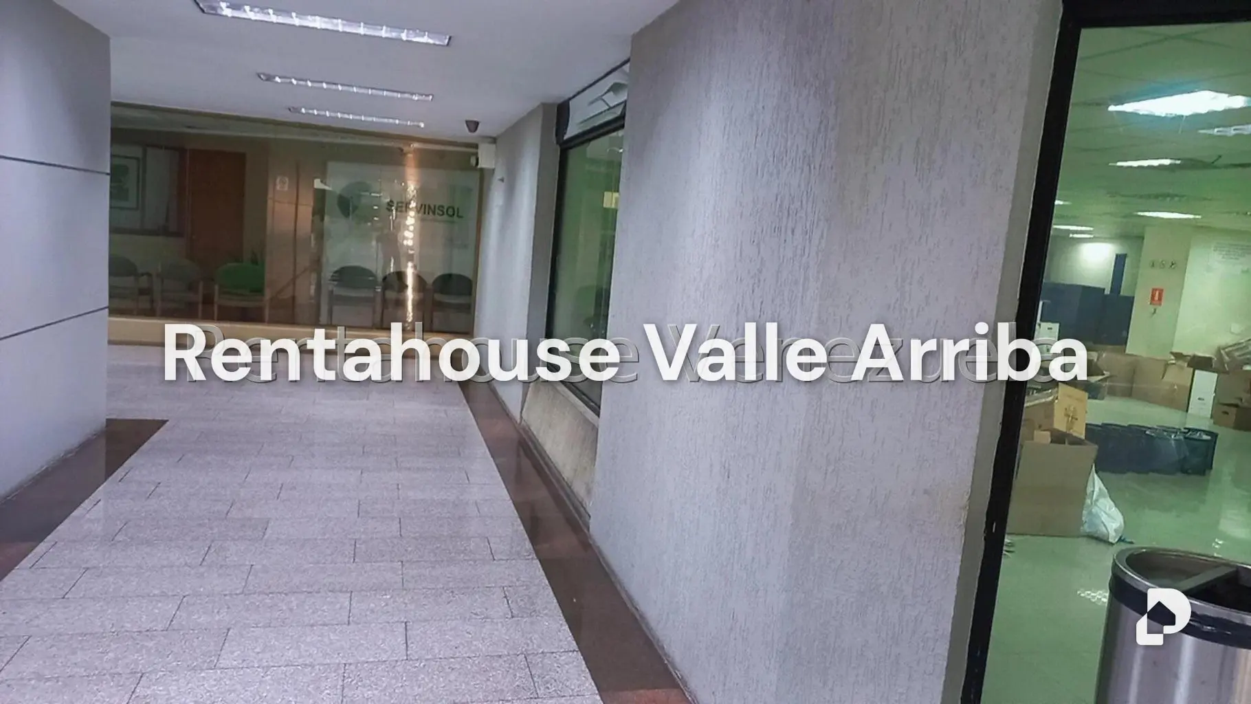 Local comercial en El Cafetal, Caracas – 19