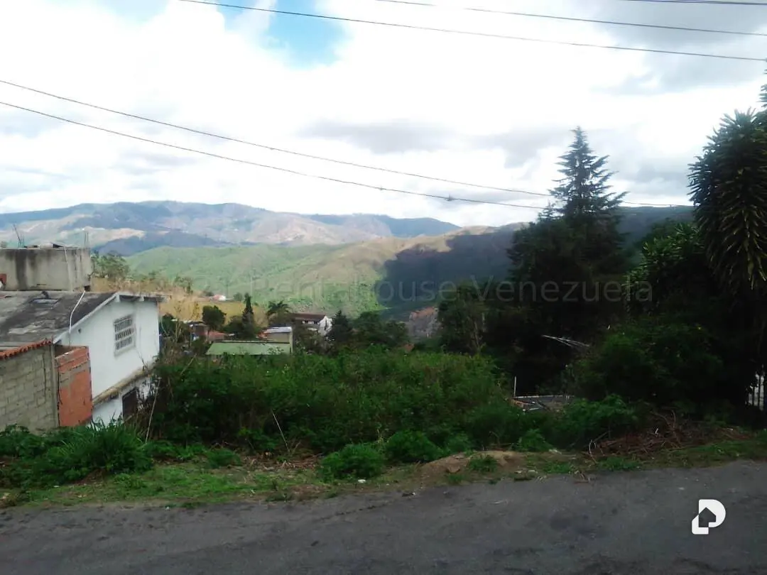 Land in El Junquito, Caracas – 4