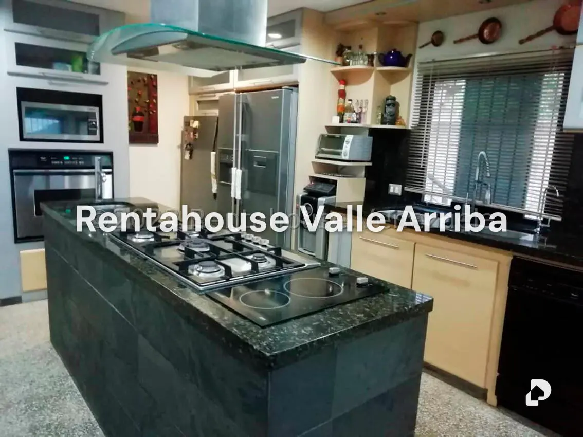 Casa en Karimao Country, Caracas – 16