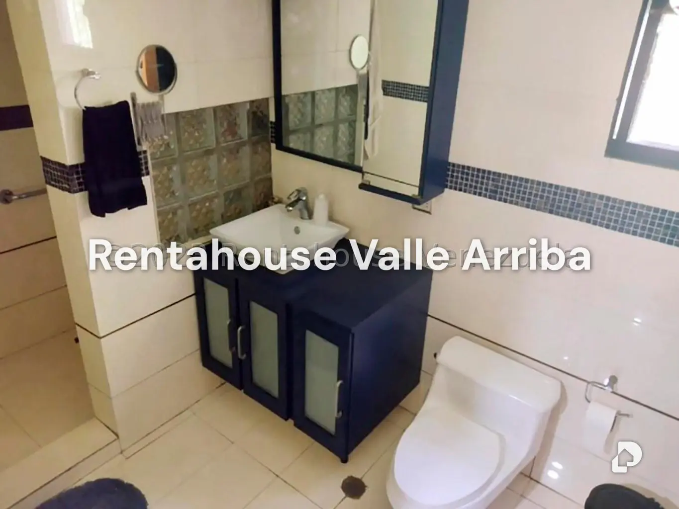 Casa en Karimao Country, Caracas – 20