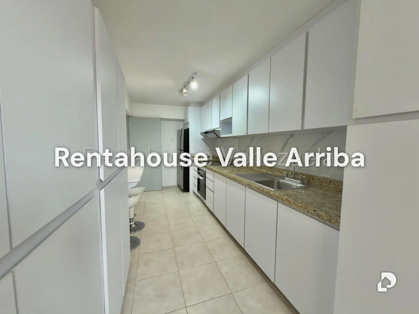 Apartamento en Los Naranjos (del Cafetal), Caracas – 10