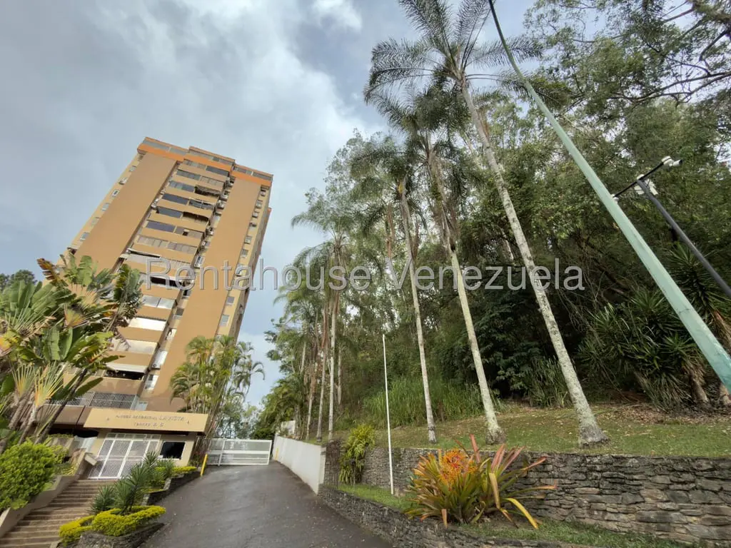 Apartment in Los Naranjos (del Cafetal), Caracas - 1