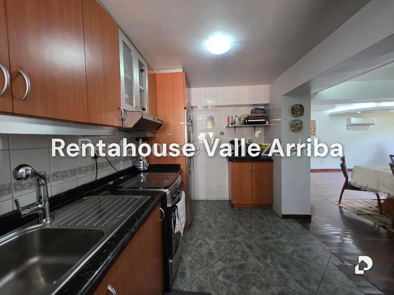 Apartamento en La Bonita, Caracas – 12