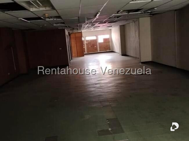Local comercial en Parroquia La Candelaria, Caracas – 8