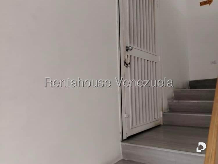Local comercial en Parroquia La Candelaria, Caracas – 11