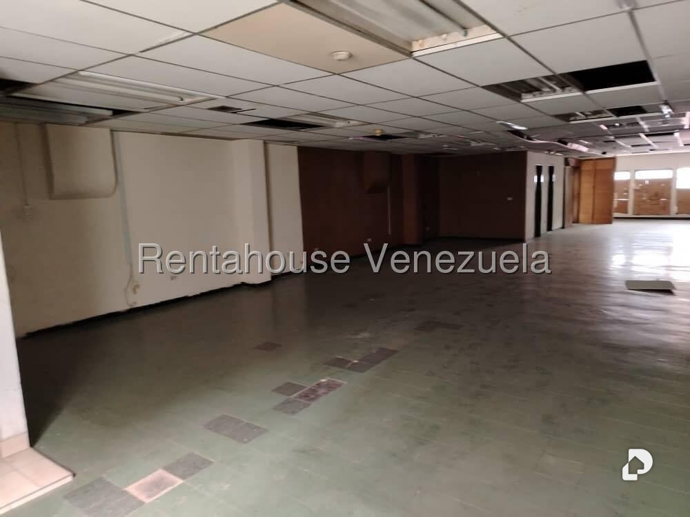 Local comercial en Parroquia La Candelaria, Caracas – 4