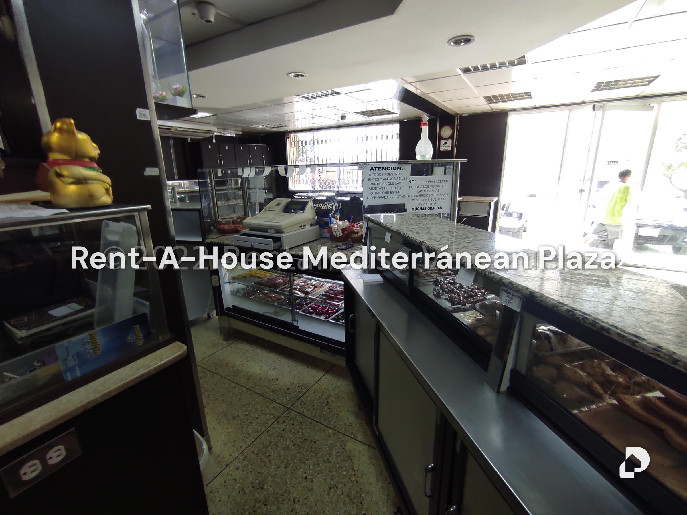 Local comercial en Parque Valencia, Valencia – 27