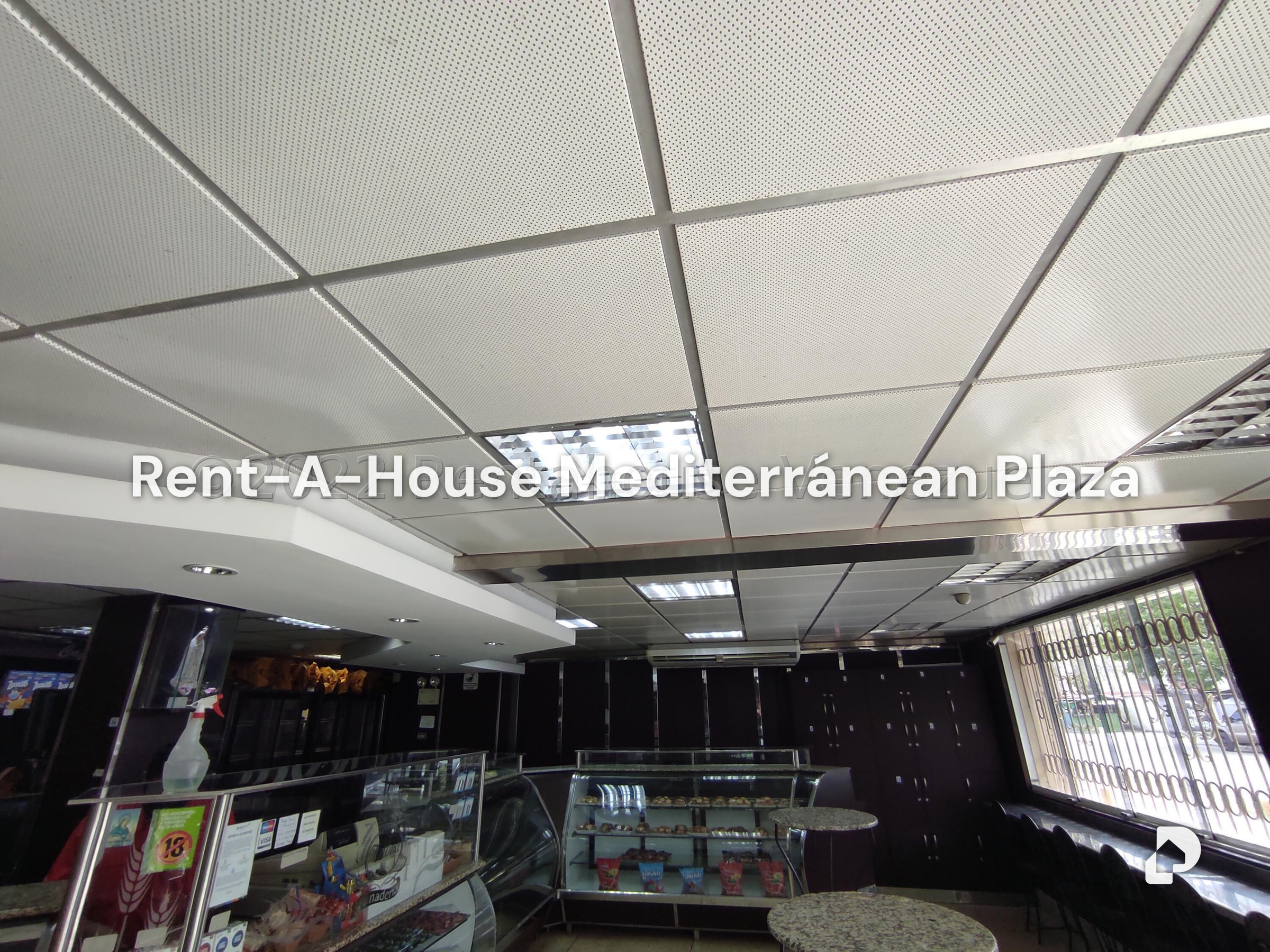 Local comercial en Parque Valencia, Valencia – 17