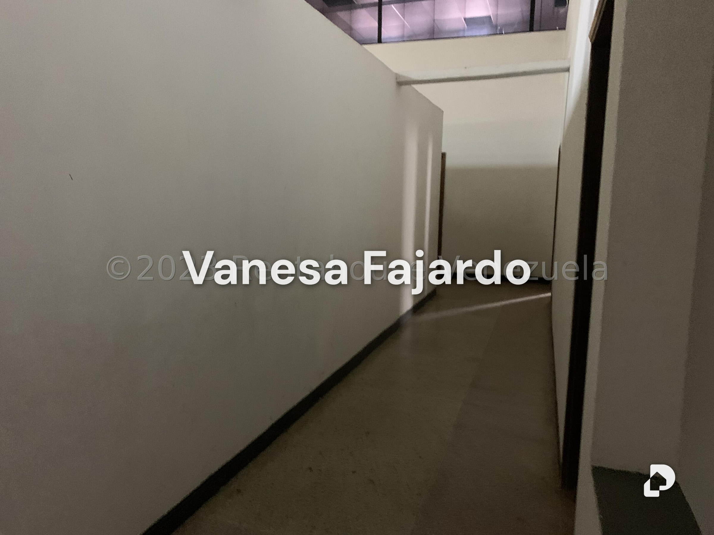 Local comercial en Avenida Goajira, Maracaibo – 11