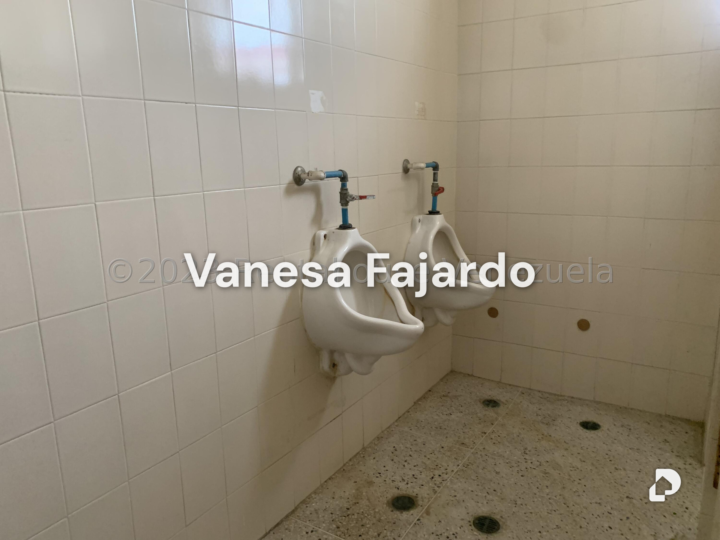 Local comercial en Avenida Goajira, Maracaibo – 20