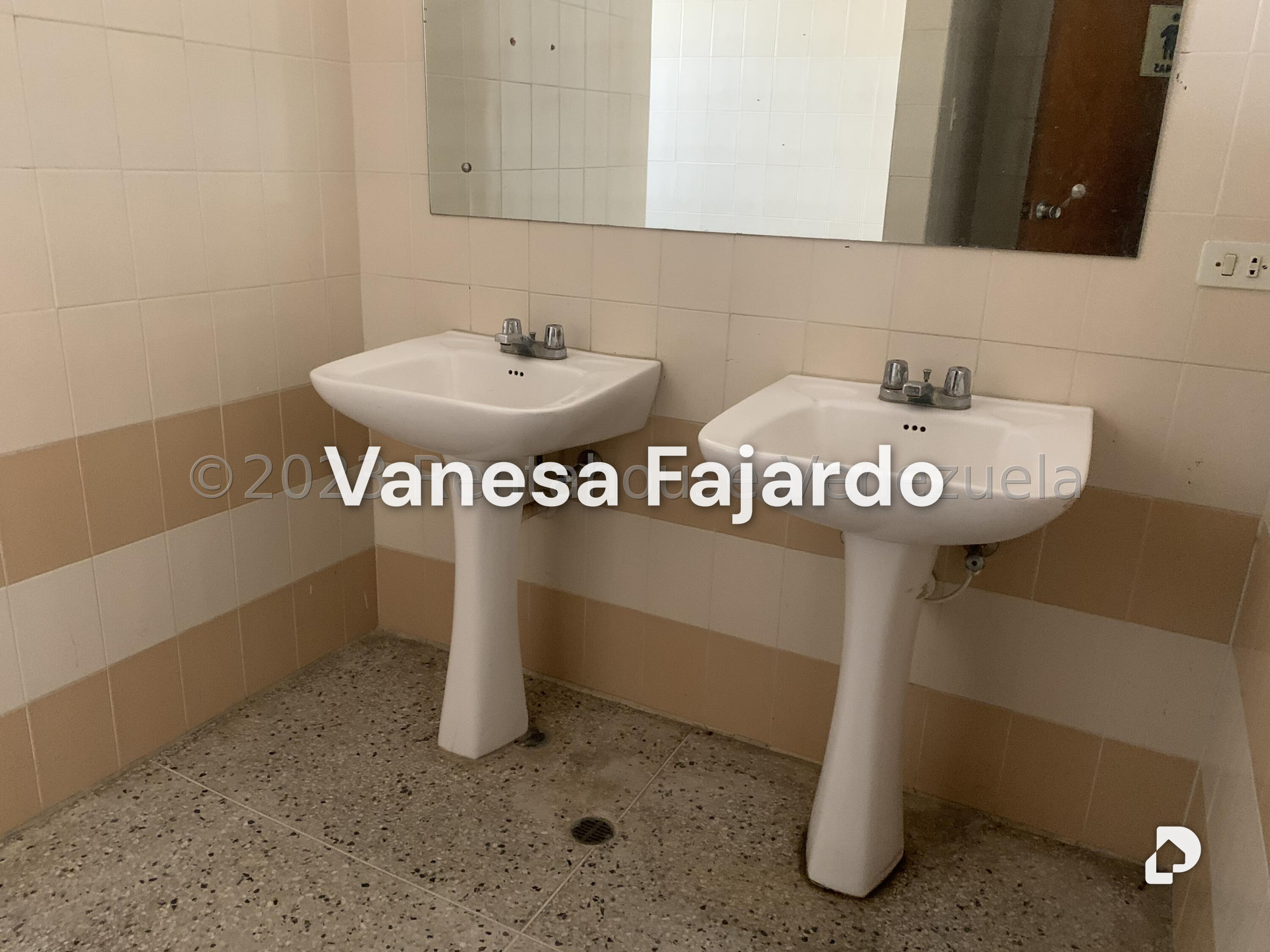 Local comercial en Avenida Goajira, Maracaibo – 17
