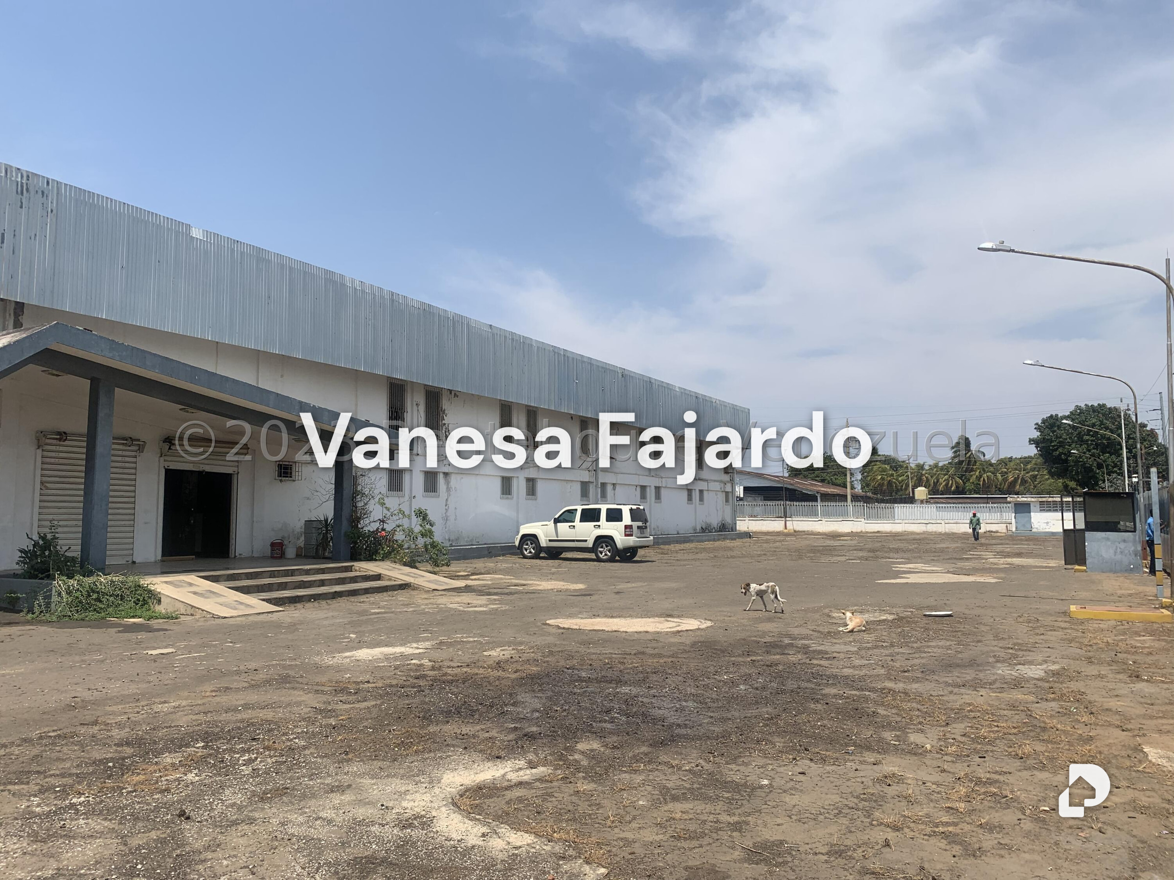 Local comercial en Avenida Goajira, Maracaibo – 2