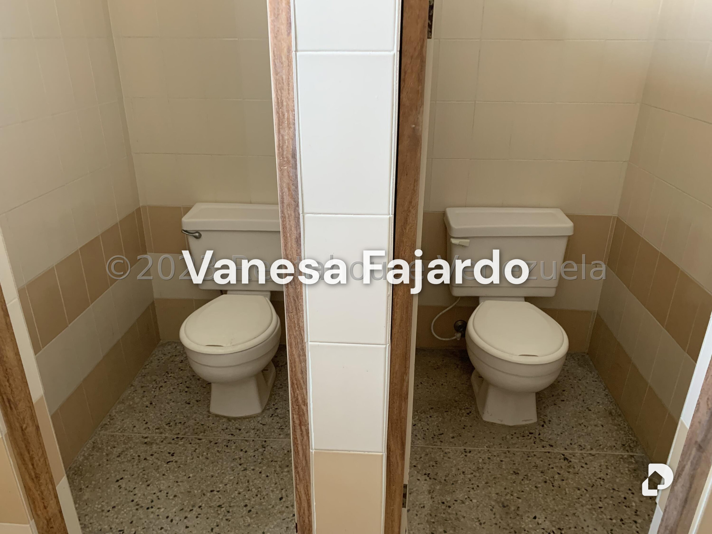Local comercial en Avenida Goajira, Maracaibo – 18