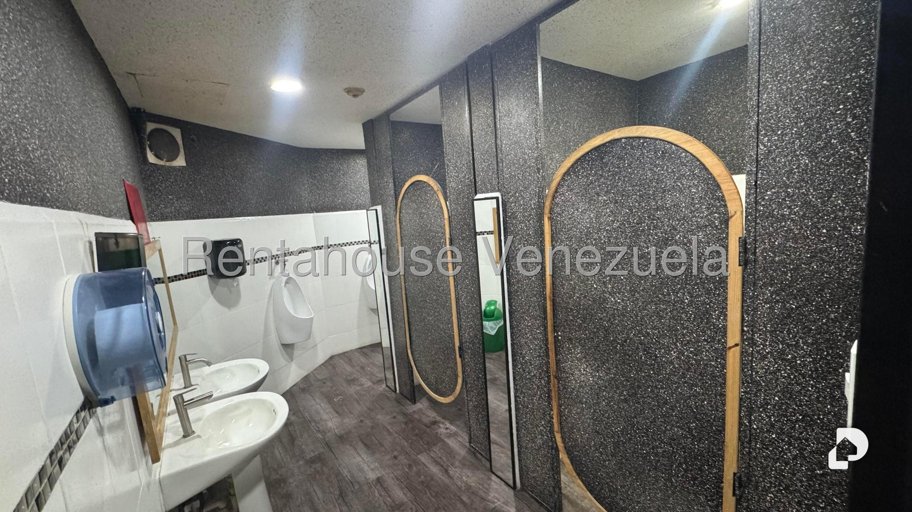 Local comercial en Santa Mónica, Caracas