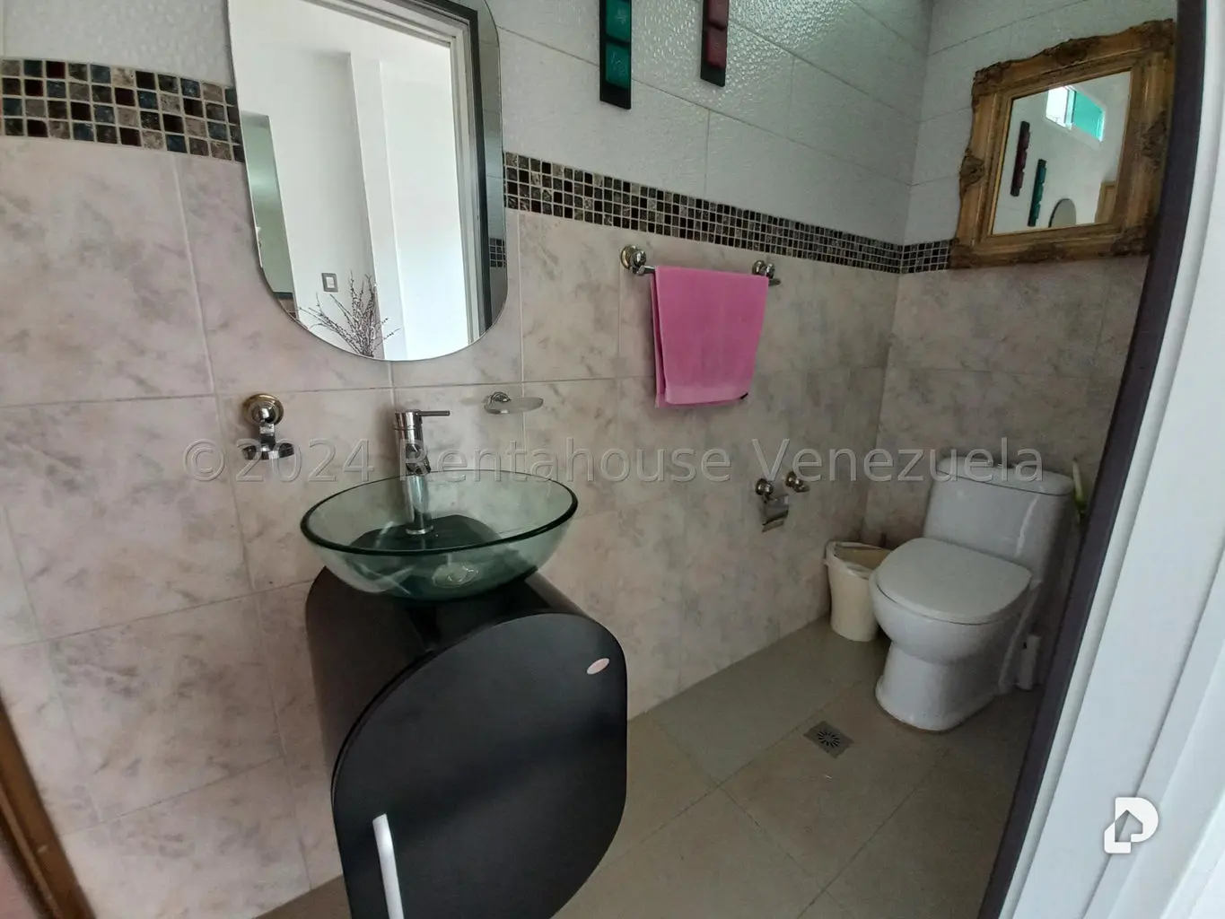 Casa en Prados del Este, Caracas – 22
