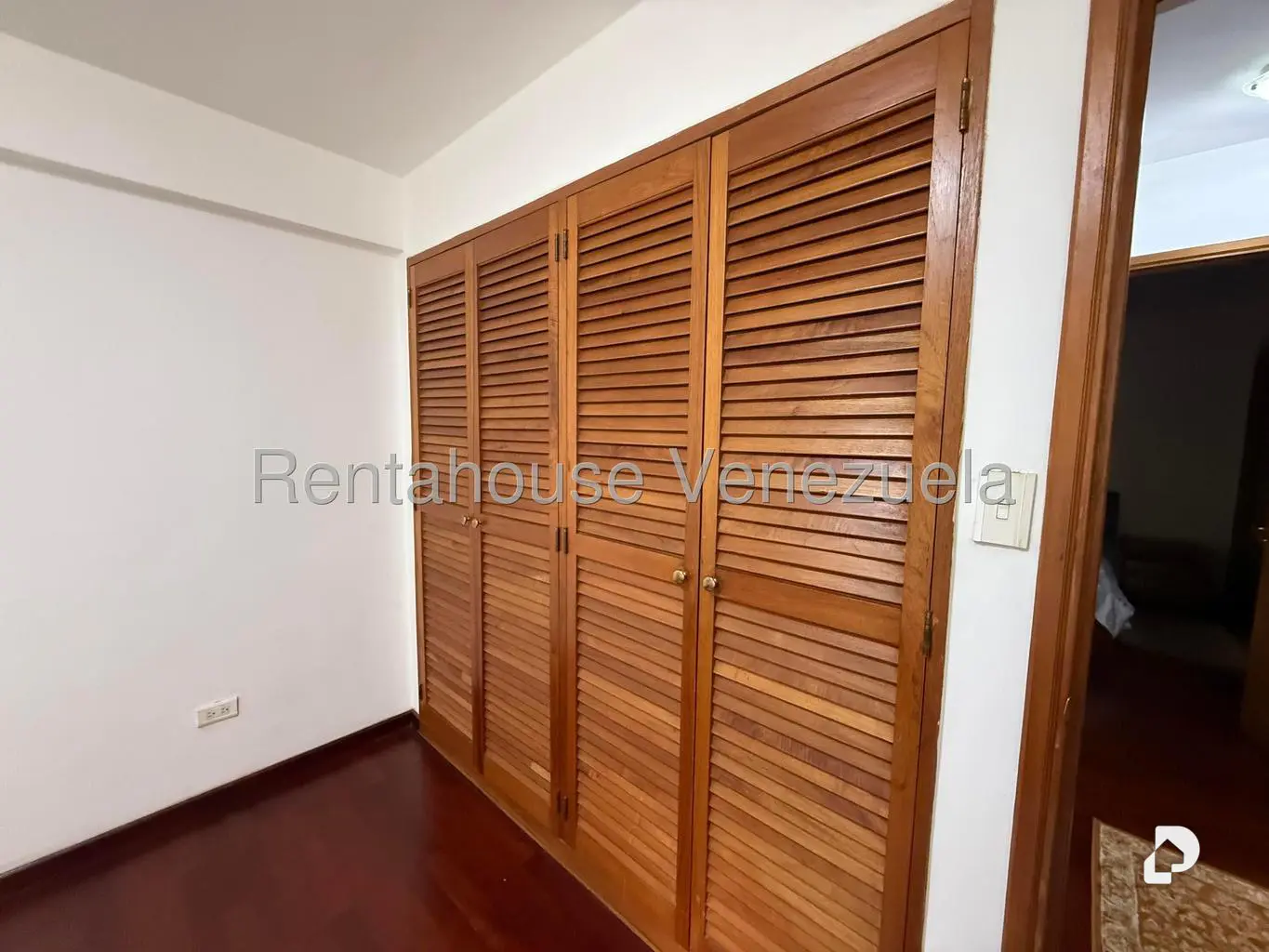 Apartamento en El Cafetal, Caracas – 24