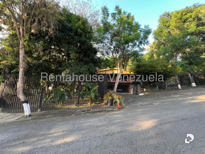 House in Los Geranios, Caracas – 2