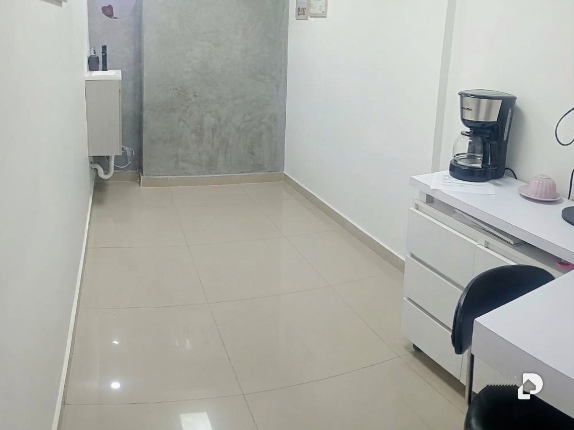 Oficina en Las Mercedes, Caracas – 1