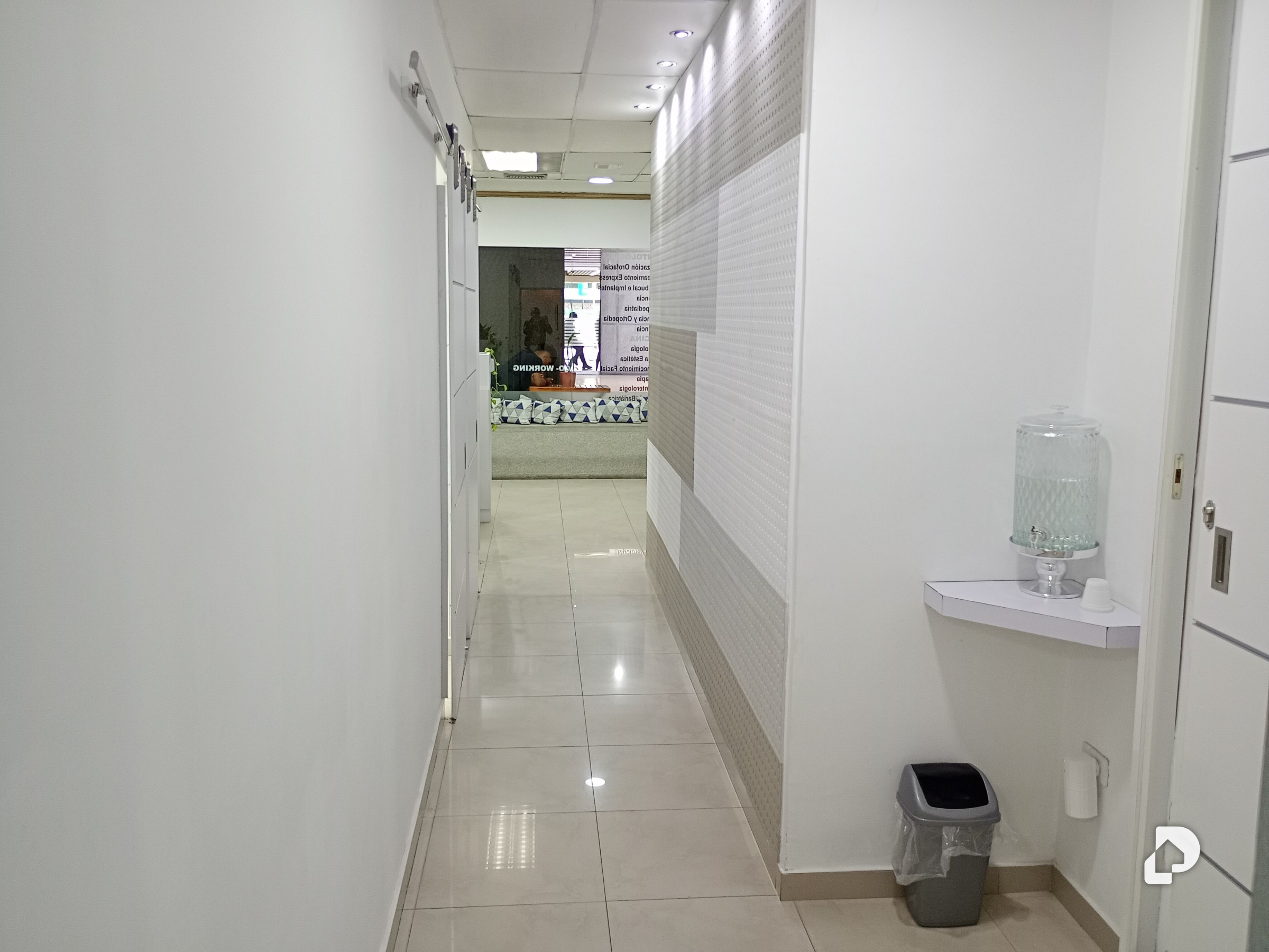 Oficina en Las Mercedes, Caracas – 6