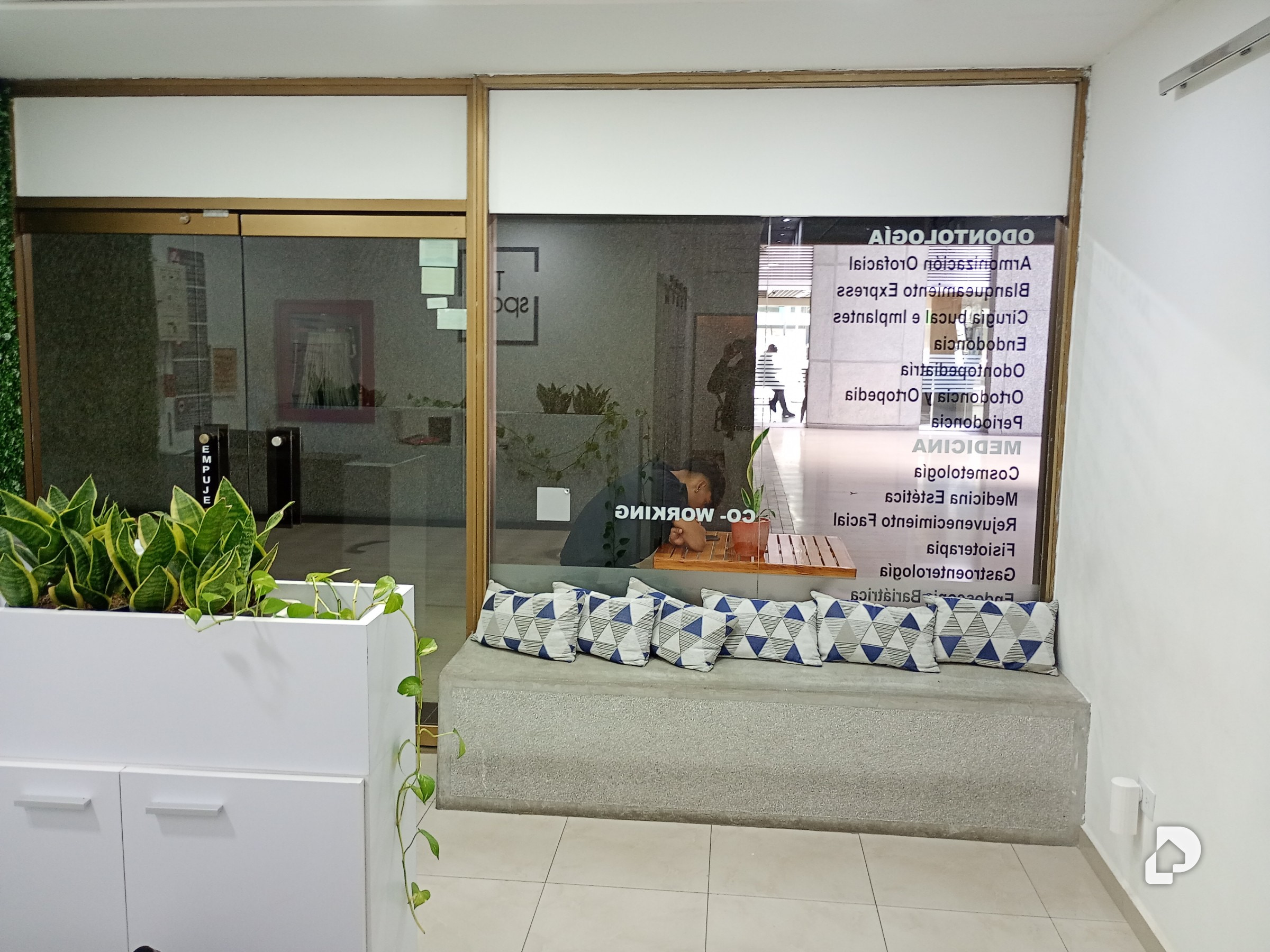 Oficina en Las Mercedes, Caracas – 4