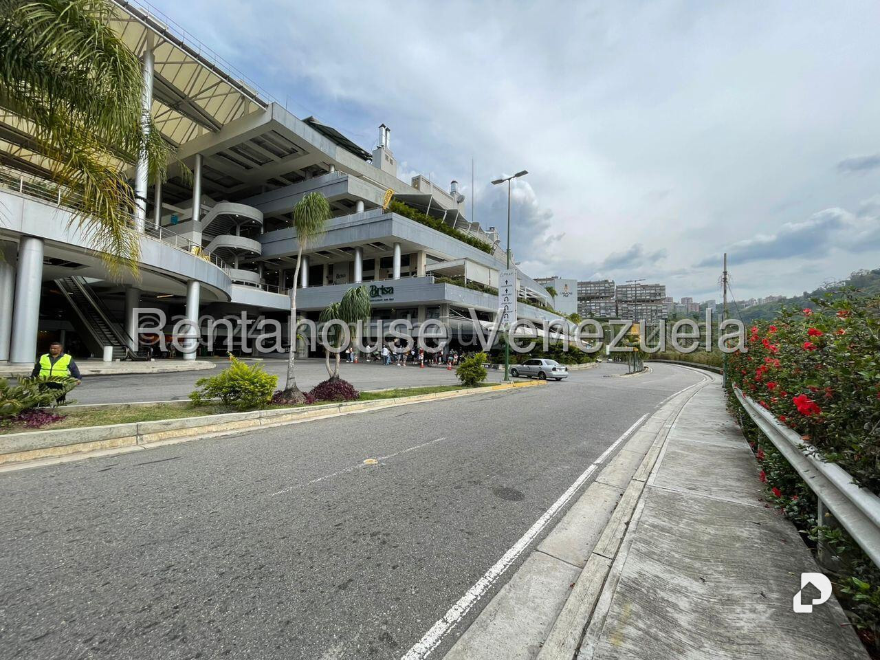 Local comercial en Los Naranjos (del Cafetal), Caracas – 1