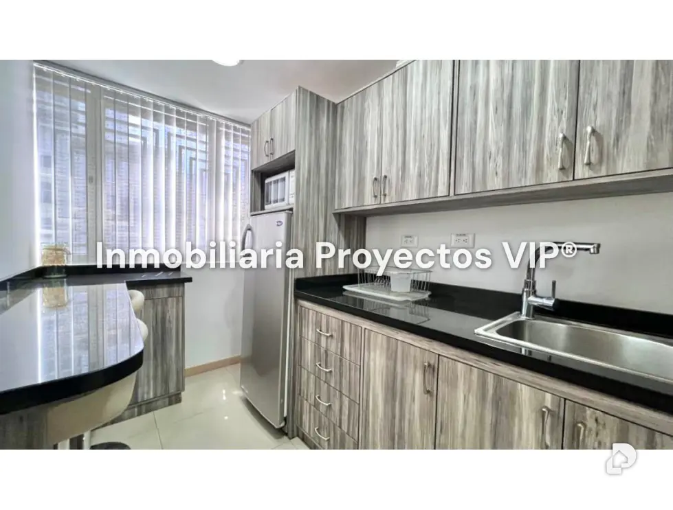 Oficina en La Castellana, Caracas – 11