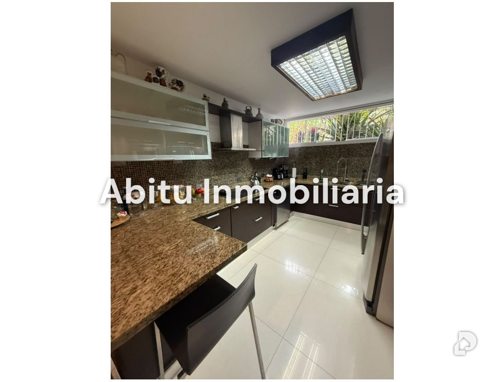 Casa en La Lagunita, Caracas – 30