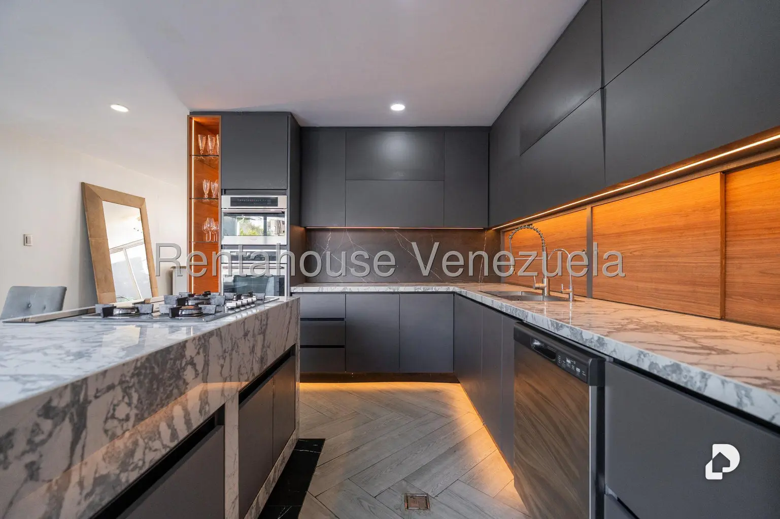 Casa en Santa Eduvigis, Caracas – 13