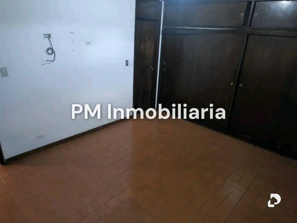 Casa en Cumbres de Curumo, Caracas – 14