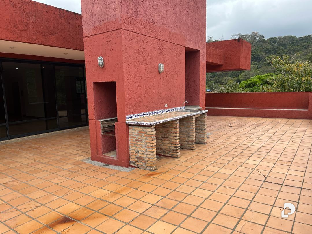 Penthouse en Oripoto, Caracas – 14