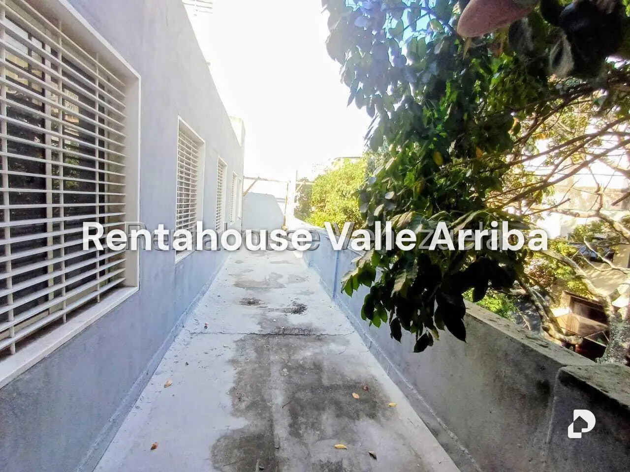Local comercial en Parroquia Catedral, Caracas – 30