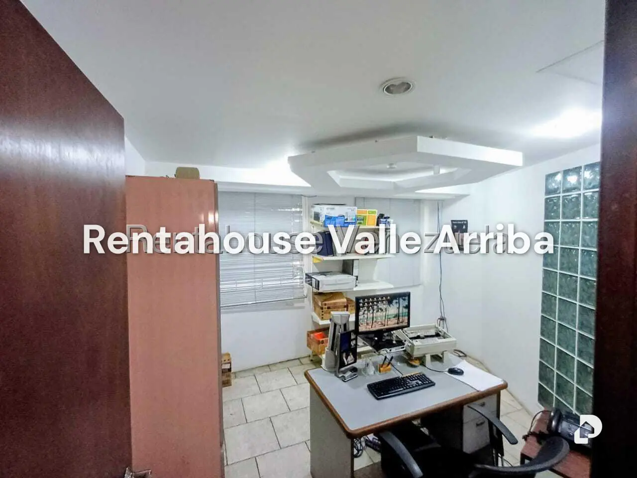 Local comercial en Parroquia Catedral, Caracas – 28