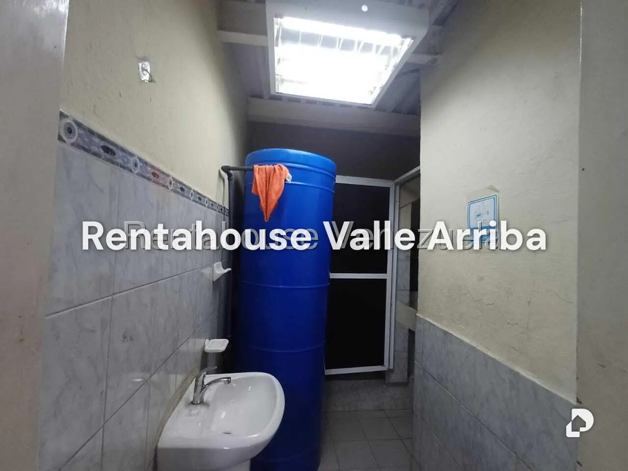 Local comercial en Parroquia Catedral, Caracas – 29