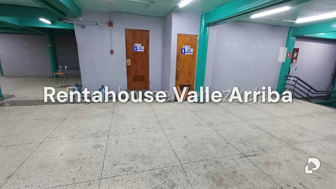 Local comercial en Parroquia Catedral, Caracas – 13