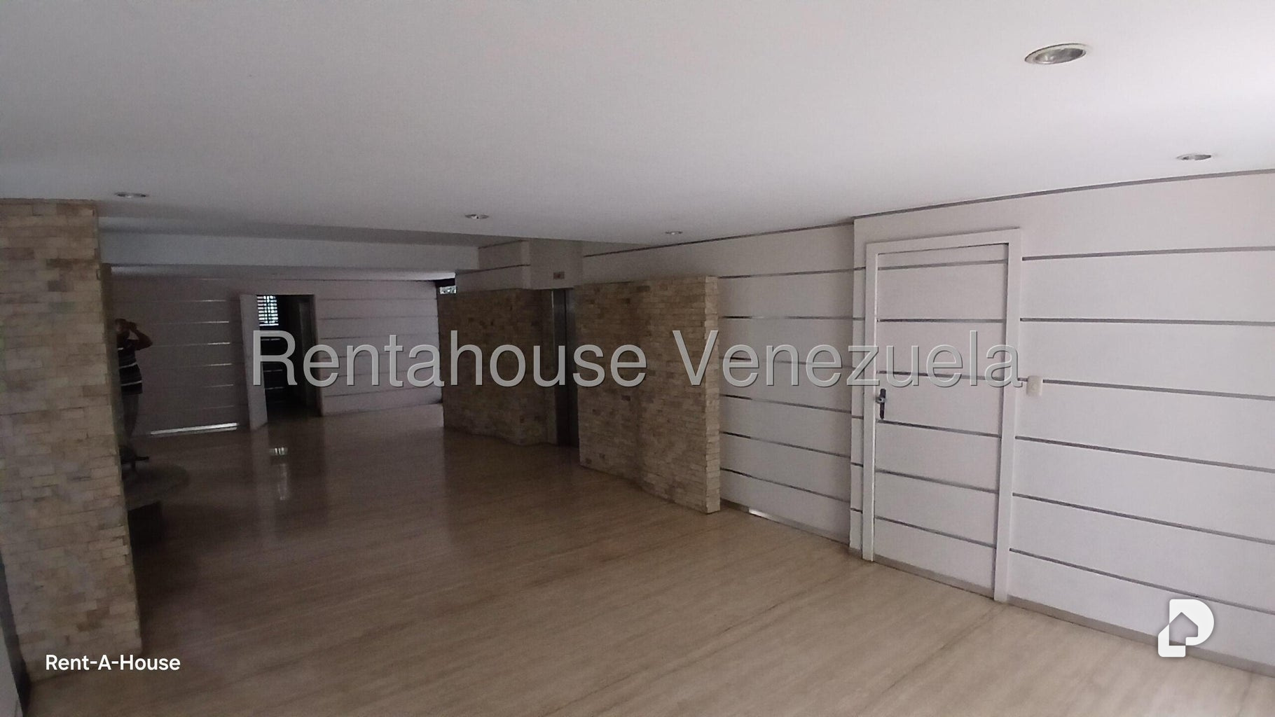 Apartamento en La Florida, Caracas – 13