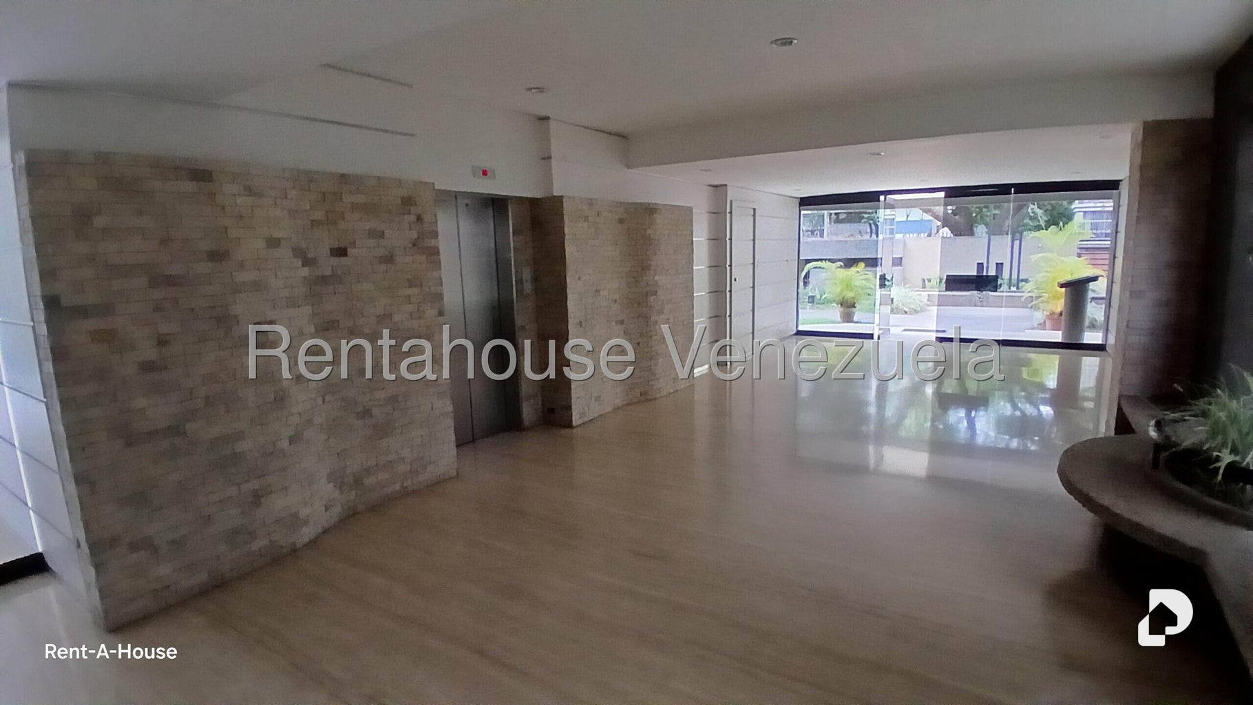 Apartamento en La Florida, Caracas – 14