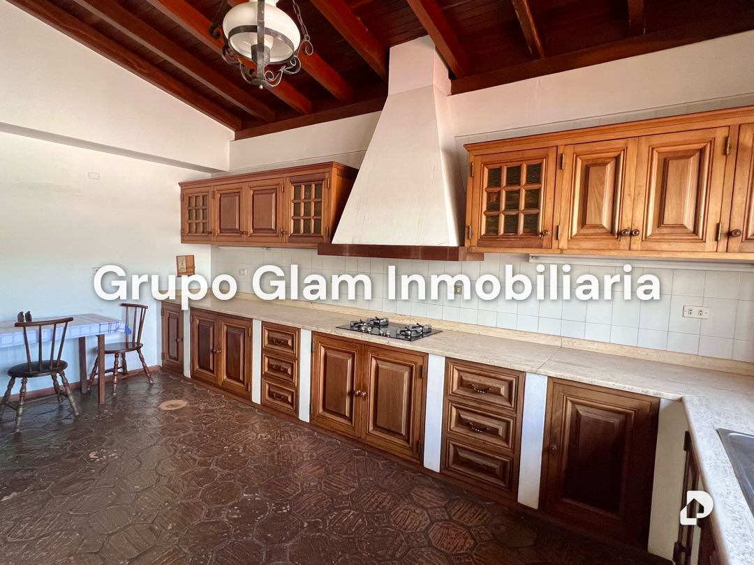Casa en Alto Hatillo, Caracas – 19