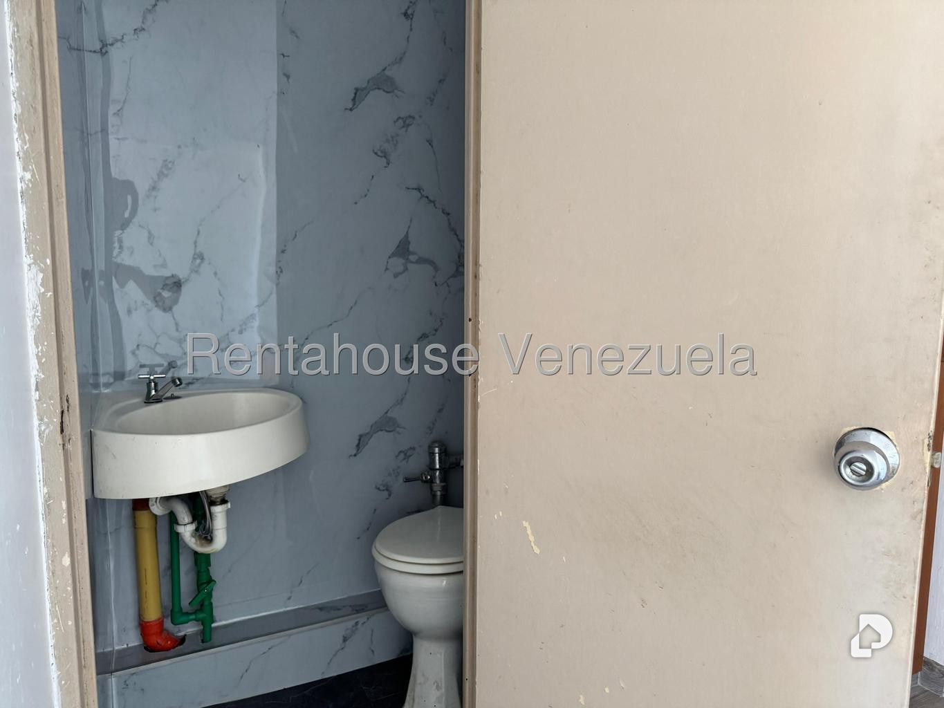 Apartamento en Parque Central, Caracas – 18