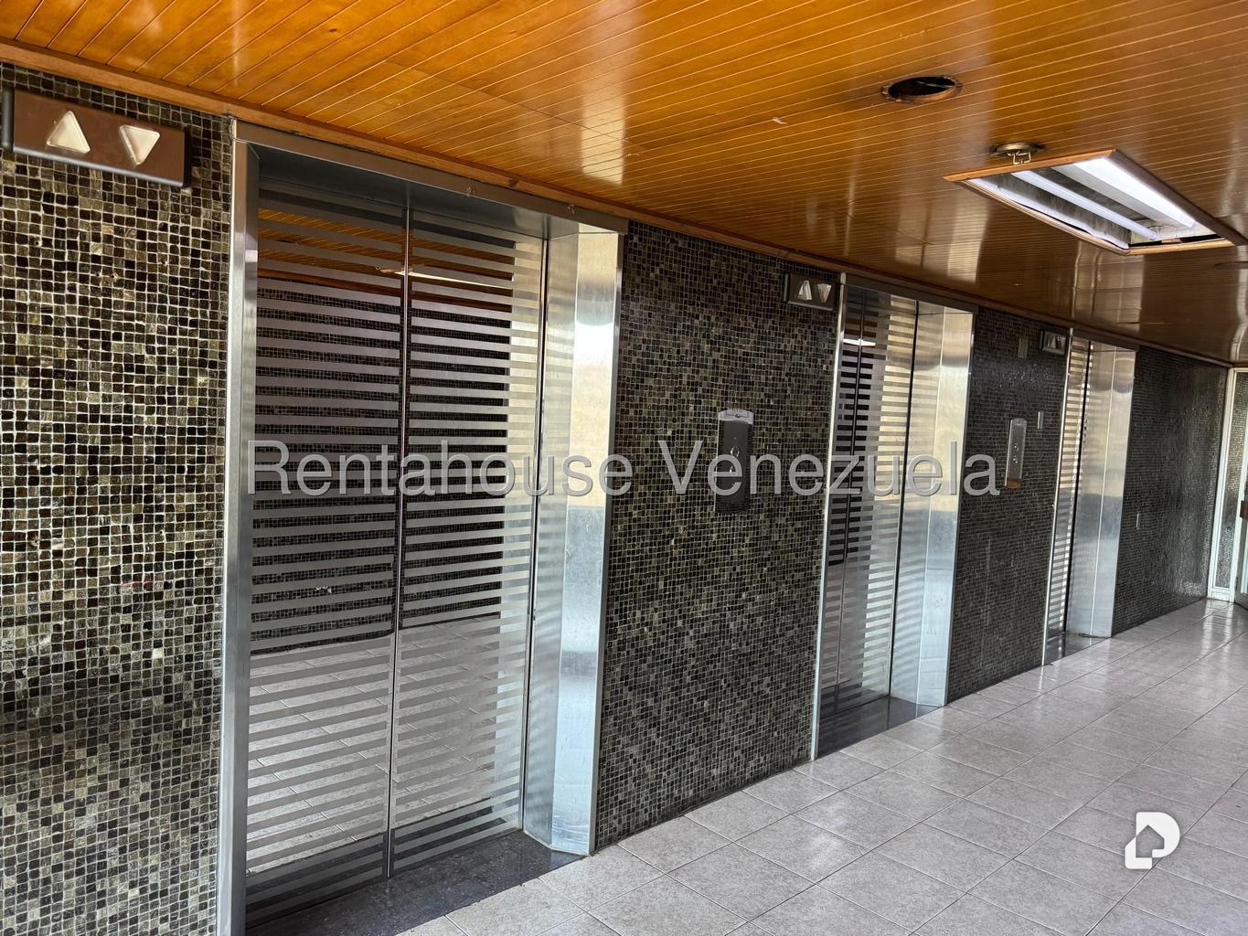 Apartamento en Parque Central, Caracas – 2