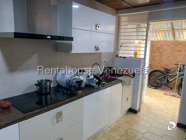 Townhouse en La Boyera, Caracas – 3