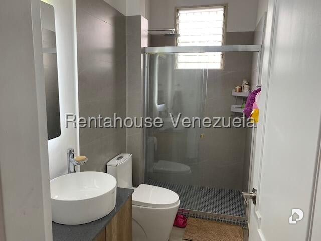 Townhouse en La Boyera, Caracas – 13