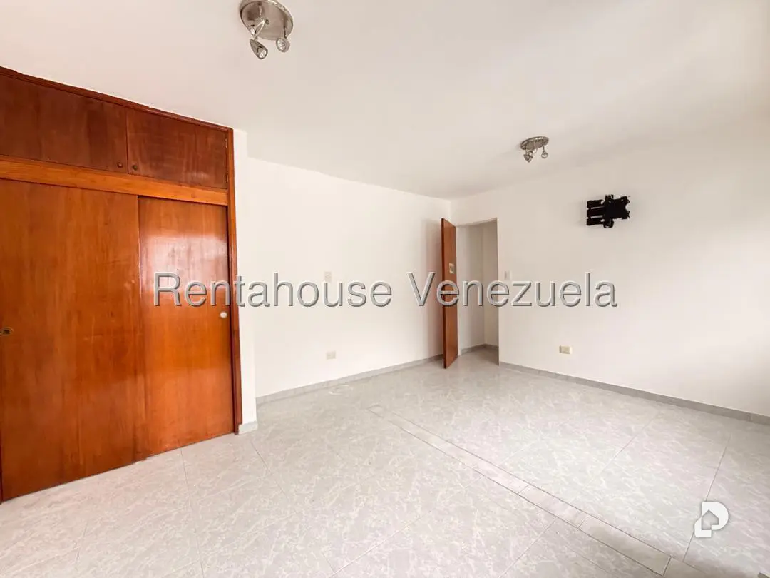 Casa en Montecristo, Caracas – 18