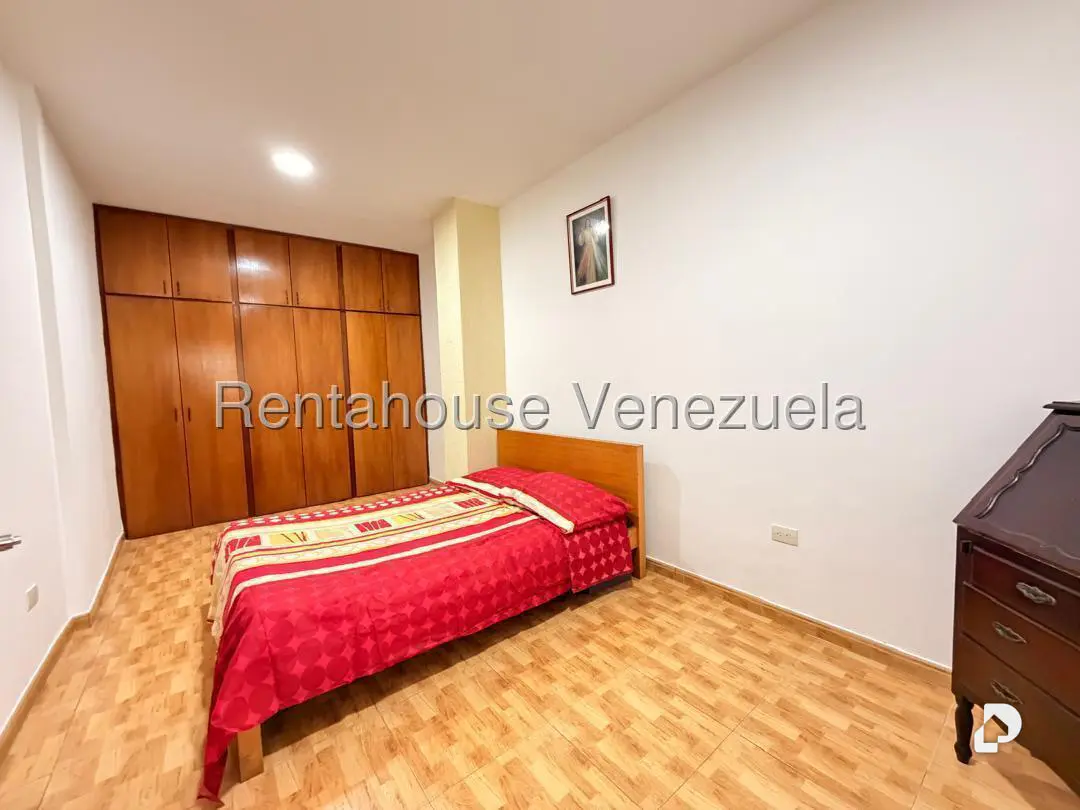 Casa en Montecristo, Caracas – 14