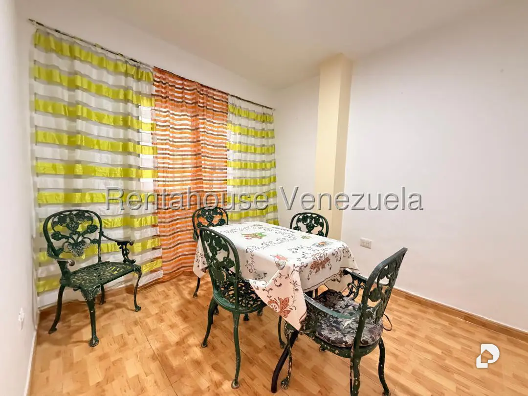Casa en Montecristo, Caracas – 12
